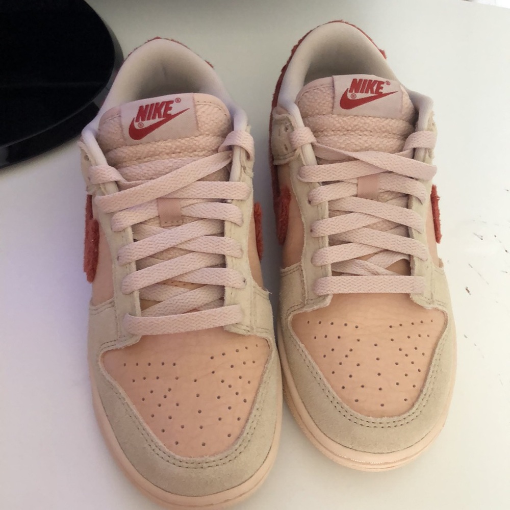 NIKE WOMEN’S DUNK LOW TERRY SWOOSH - Picture 2 of 6